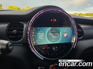 Mini Cooper, 2023 — миниатюра 11