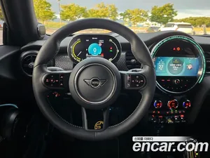 Mini Cooper, 2023 — миниатюра 14