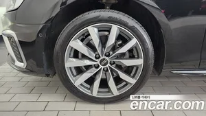 Audi A4, 2023 — миниатюра 5