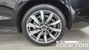 Audi A4, 2023 — миниатюра 7