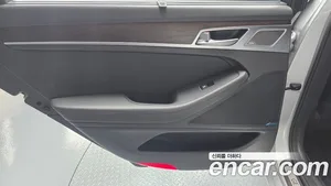 Genesis G80, 2017 — миниатюра 15