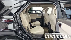 Ford Explorer, 2021 — миниатюра 18