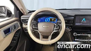 Ford Explorer, 2021 — миниатюра 19