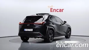 Lexus UX, 2023 — миниатюра 2