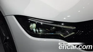Mercedes-Benz EQE, 2022 — миниатюра 8