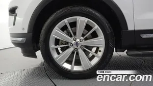 Ford Explorer, 2019 — миниатюра 5