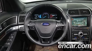 Ford Explorer, 2019 — миниатюра 12