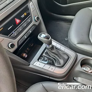 Hyundai Avante, 2018 — миниатюра 9