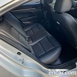 Hyundai Avante, 2018 — миниатюра 13