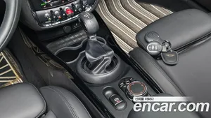 Mini Clubman, 2019 — миниатюра 12