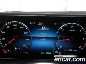 Mercedes-Benz GLE-Class, 2023 — миниатюра 13