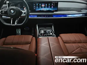 BMW 7-Series, 2023 — миниатюра 13