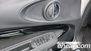 Mini Clubman, 2023 — миниатюра 19