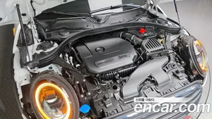 Mini Clubman, 2023 — миниатюра 29