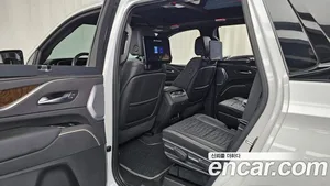 Cadillac Escalade, 2023 — миниатюра 18