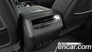Cadillac Escalade, 2023 — миниатюра 23