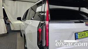 Cadillac Escalade, 2023 — миниатюра 9