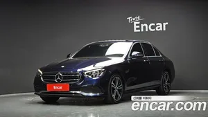 Mercedes-Benz E-Class, 2022 — миниатюра 1