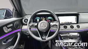 Mercedes-Benz E-Class, 2022 — миниатюра 13