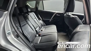 Toyota RAV4, 2018 — миниатюра 11