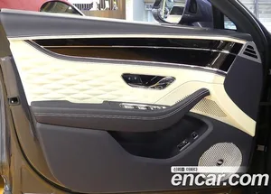 Bentley Flying Spur, 2023 — миниатюра 11