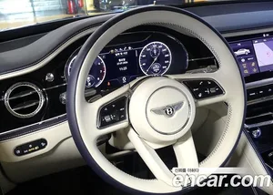 Bentley Flying Spur, 2023 — миниатюра 13