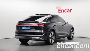 Audi e-tron, 2022 — миниатюра 2