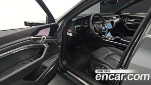 Audi e-tron, 2022 — миниатюра 17