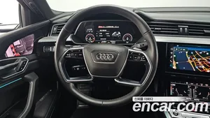 Audi e-tron, 2022 — миниатюра 19