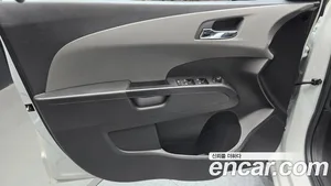 Chevrolet Aveo, 2015 — миниатюра 14