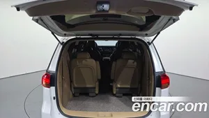 Kia Carnival, 2017 — миниатюра 20