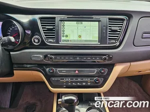 Kia Carnival, 2015 — миниатюра 19