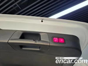 Mercedes-Benz GLB-Class, 2022 — миниатюра 18