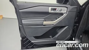 Ford Explorer, 2020 — миниатюра 14