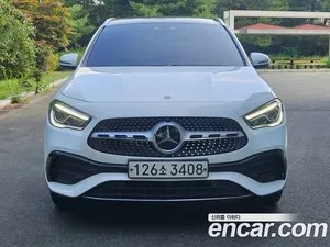 Mercedes-Benz GLA-Class, 2023 — миниатюра 1