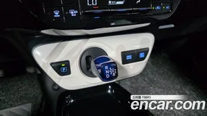 Toyota Prius, 2017 — миниатюра 12