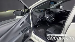 Toyota Prius, 2017 — миниатюра 13