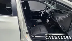 Toyota Prius, 2017 — миниатюра 17