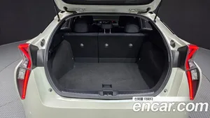 Toyota Prius, 2017 — миниатюра 26
