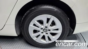 Toyota Prius, 2017 — миниатюра 7