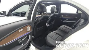 Mercedes-Benz E-Class, 2022 — миниатюра 11
