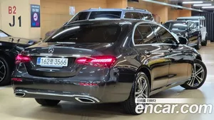 Mercedes-Benz E-Class, 2023 — миниатюра 2