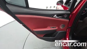 Kia Stinger, 2017 — миниатюра 15