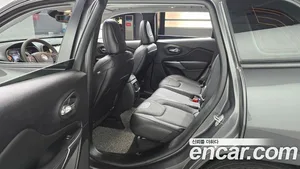 Jeep Cherokee, 2022 — миниатюра 17