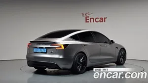 Tesla Model 3, 2024 — миниатюра 1