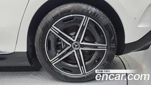 Mercedes-Benz EQE, 2024 — миниатюра 7