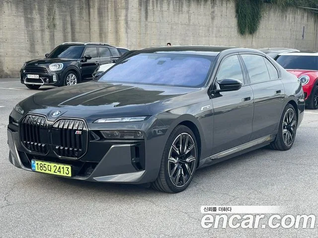 BMW i7, 2025 — фото автомобиля из Кореи