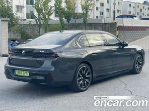 BMW i7, 2025 — миниатюра 2