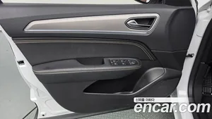 Renault Arkana, 2025 — миниатюра 13