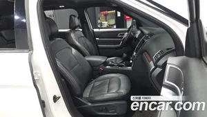 Ford Explorer, 2019 — миниатюра 17